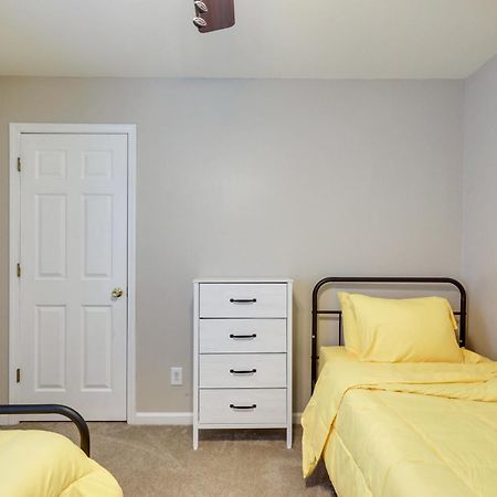 Charming North Charleston Townhome - Pets Welcome! Exterior photo
